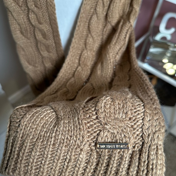 NWT MICHAEL Michael Kors Cable Knit Tan Scarf & Hat Set - Picture 7 of 8